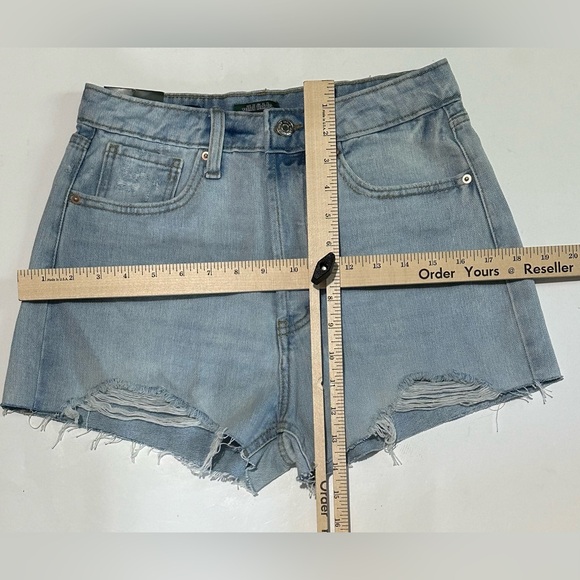 Highest Rise Cut off Jean Shorts Womens Sz 4 Waist 27 Wild Fable Daisy Dukes NWT - Picture 3 of 8